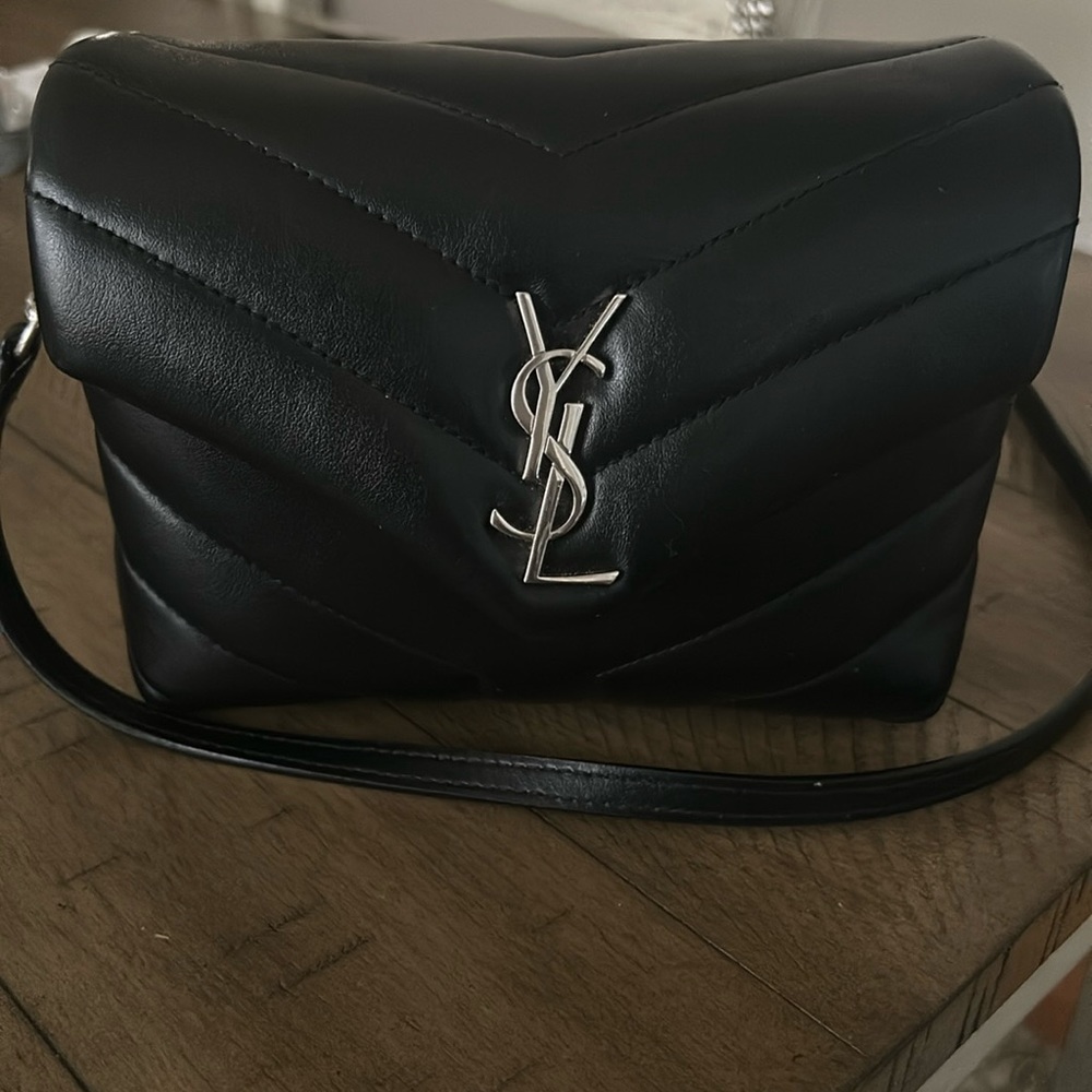 Saint Laurent Loulou Toy Quilted Bag, in great condition. Hardly worn.